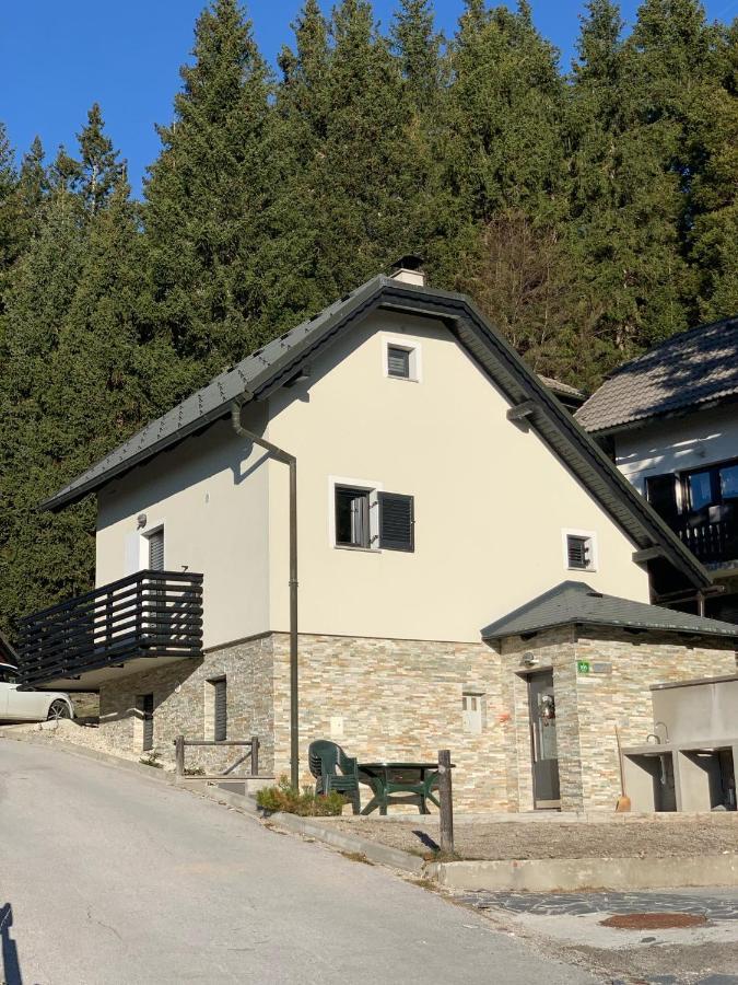 Holiday House Nune Zreče Esterno foto